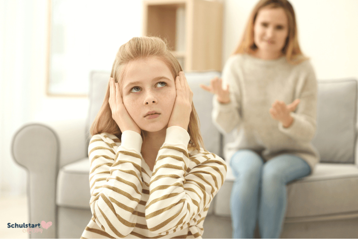 Schulstart mit Herz - Streit und Stress zwischen Eltern und Kind bei den Hausaufgaben